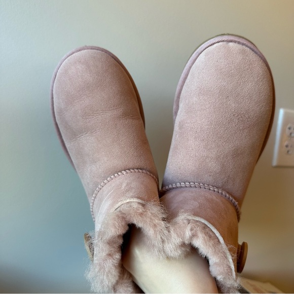 UGG MINI BAILEY BUTTON II BOOTS SUEDE PINK US W7/JP24 - Picture 3 of 6